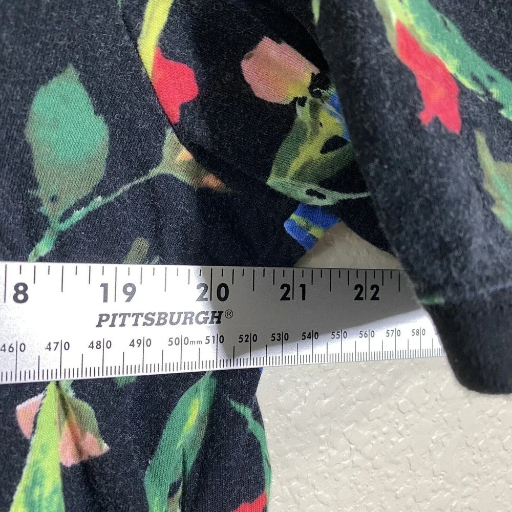Adidas Womens Shirt Size Small Floral Cropped Black Flawed - Picture 5 of 7